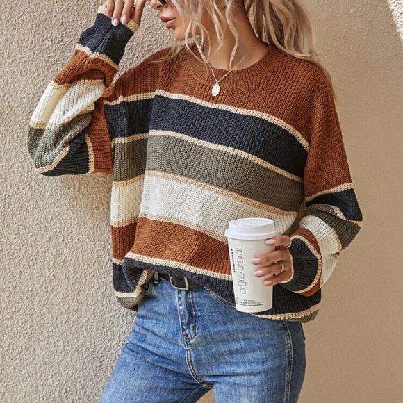 Oversized Striped Sweater - Picture 3 of 8